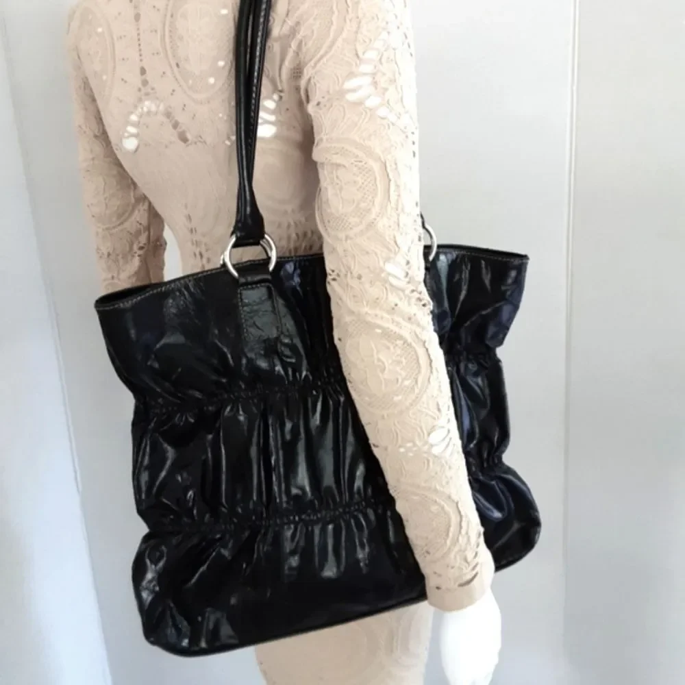 PIEL DE VAVA GAUFRE GENUINE LEATHER SCRUNCH HOBO SHOULDER BAG